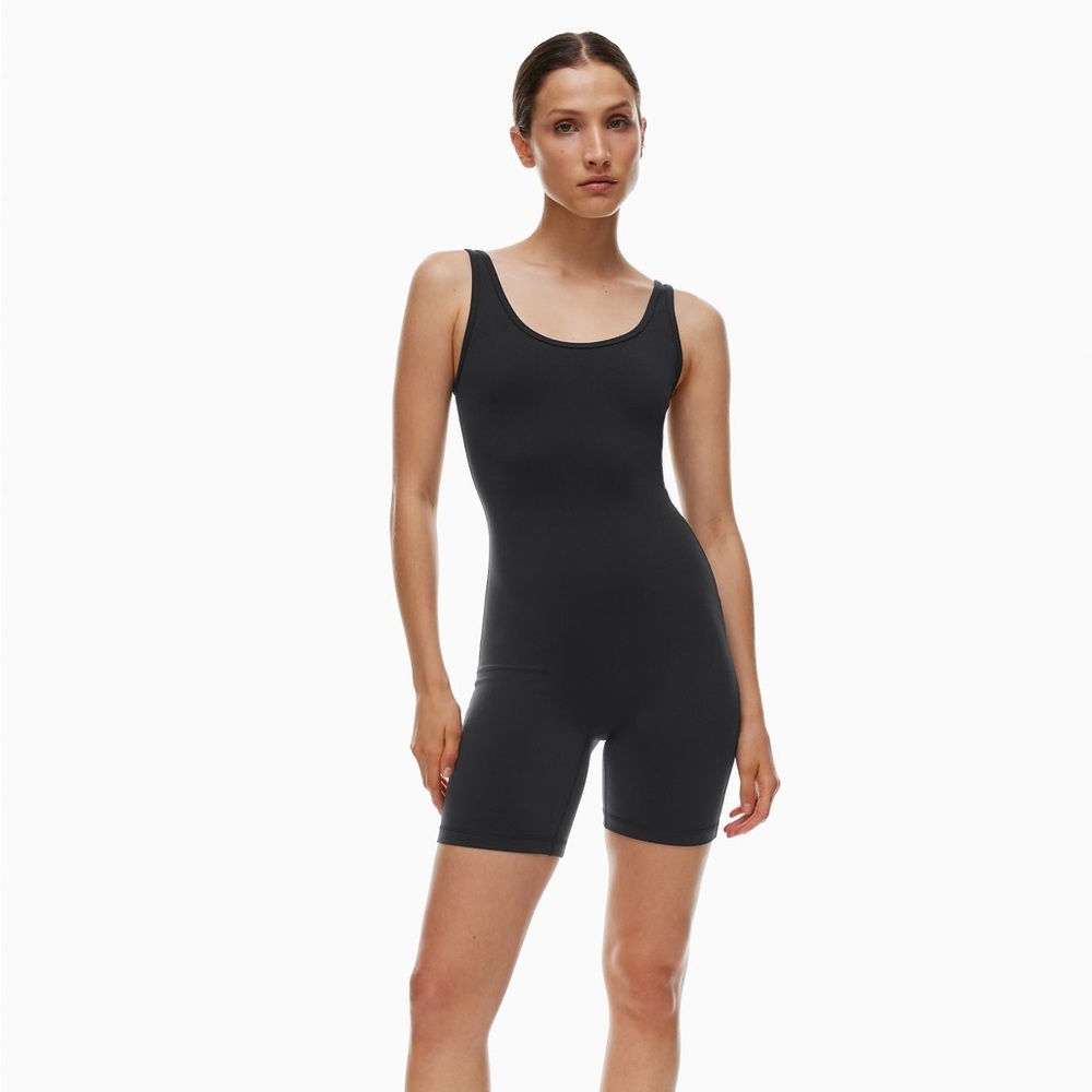 Aritzia Black Sleeveless Scoop-Neck Romper